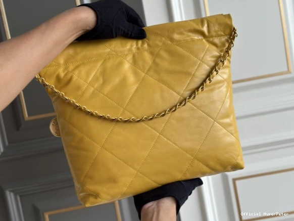 Hyper Peter SMALL 22 CHANEL HANDBAG 0805
